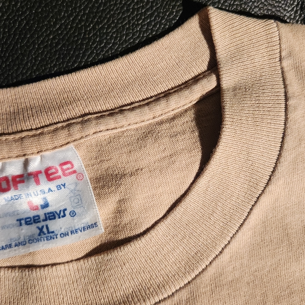 Dimetrodon Tan Tee shirt by B.Curnock . Preowned in excellent shape.Prehistoric - Picture 7 of 9
